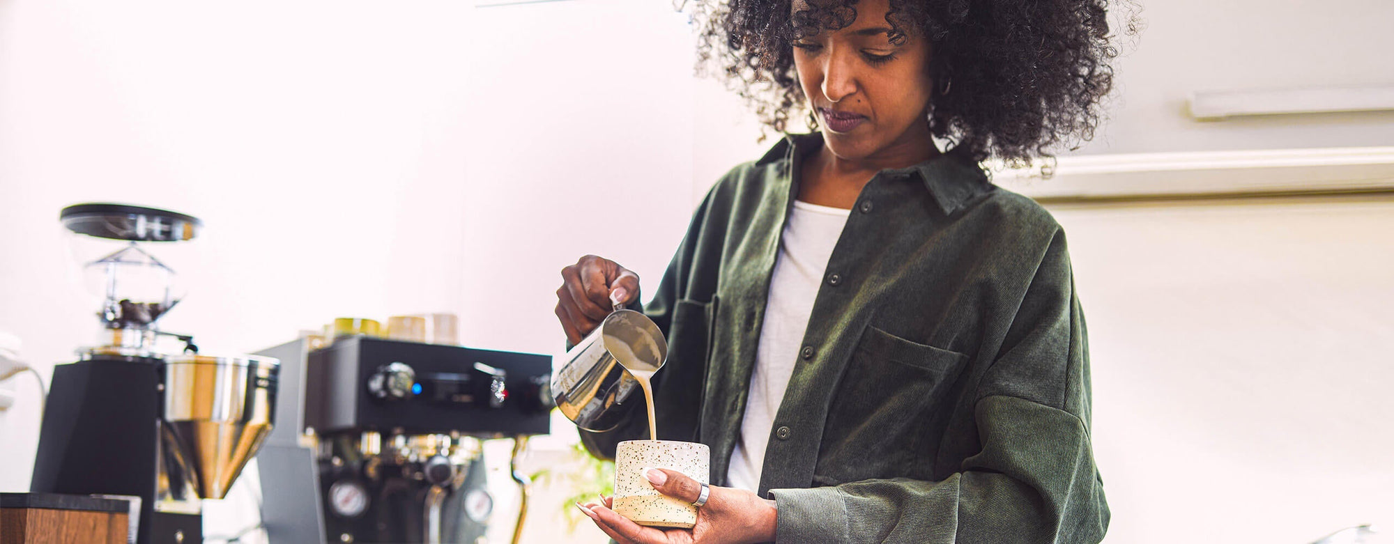 Améliorer le workflow barista grâce aux machines à espresso semi-automatisées